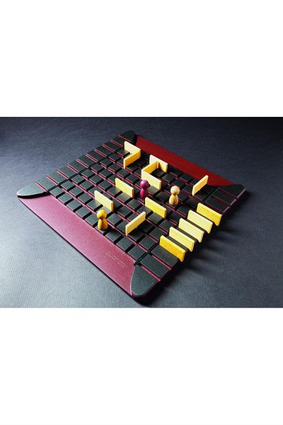 Anne Quoridor Classic Original Strategy Game