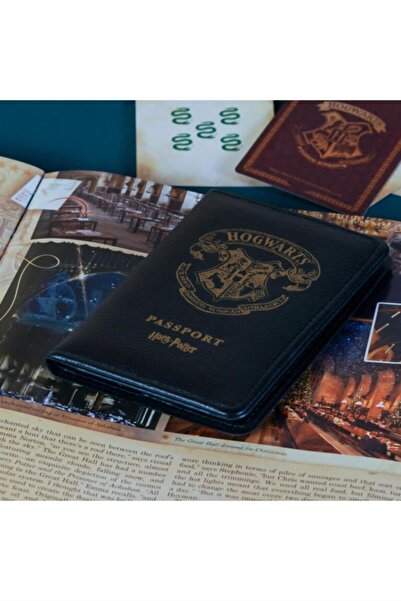 Sihir Dükkanı Hogwarts Licensed Leather Passport Cover