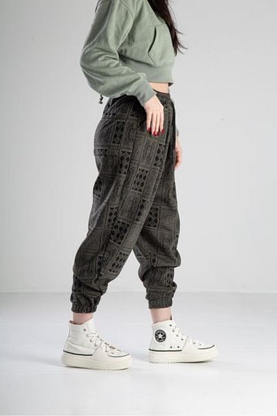 COCOPELLI Pantaloni de jogger plisați cu model de poker