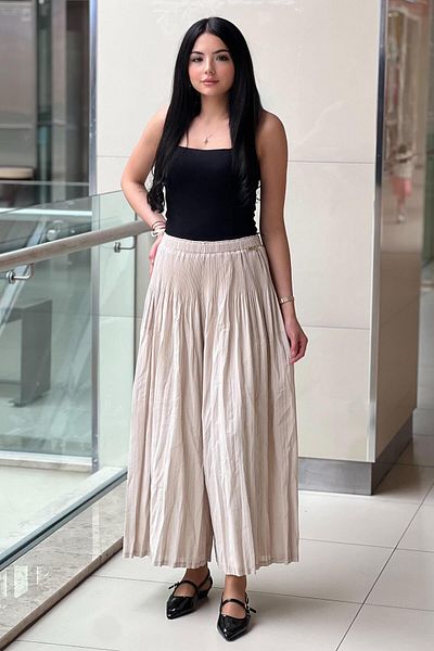 Ghisa Pleated Loose Trousers with Elastic Waist