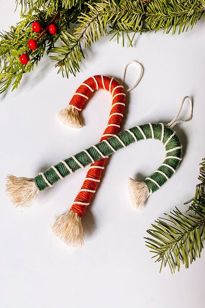 Emtory Home Red & Green Candy Candy Cane - 2-Piece Christmas Tree Ornament - New Year Decor - Candy Can