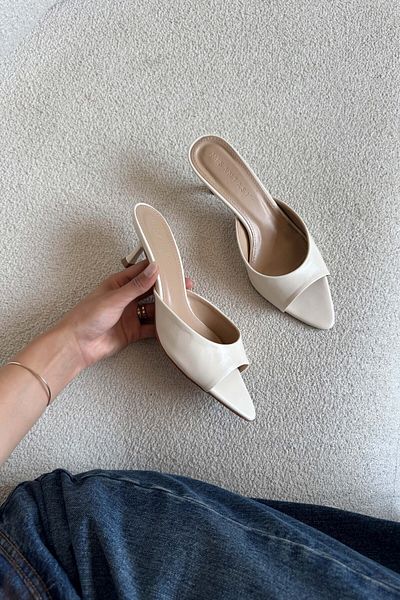 NİŞANTAŞI SHOES Γυναικείες παντόφλες με λεπτό τακούνι Promise Beige Raschel με ρουστίκ σχέδιο
