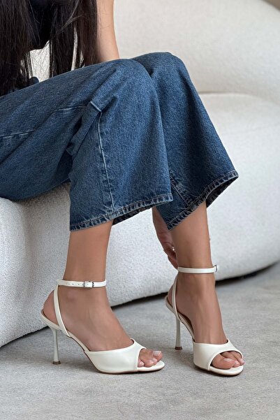 NİŞANTAŞI SHOES Charms Mother of Pearl Matte Ankle Belt Detailed Women's Thin Heeled Shoes