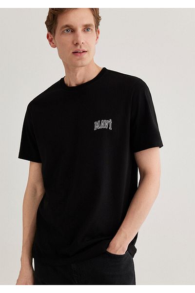 Mavi Schwarzes T-Shirt mit Logo-Aufdruck Regular Fit / Regular Fit0611714-900