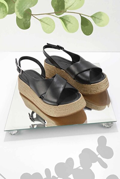 Bambi Black Leather Women's Sandals K05290032003