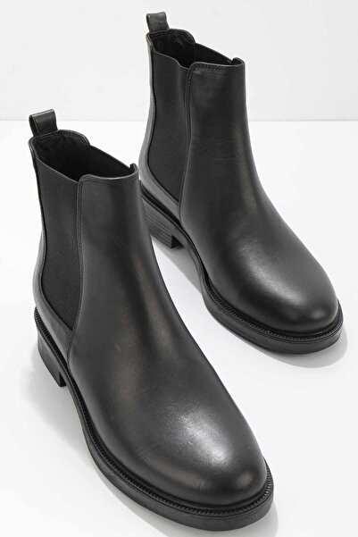 Bambi Чорні жіночі черевики та боти з натуральної шкіри K02531205703