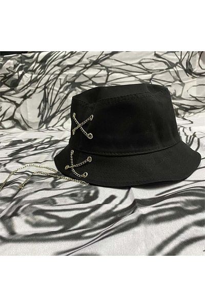 Köstebek Black Bucket Hat with Chain Eyelets
