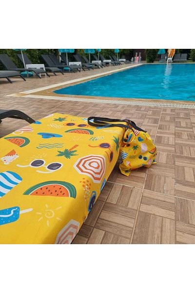 Dappia Microfiber Beach Towel
