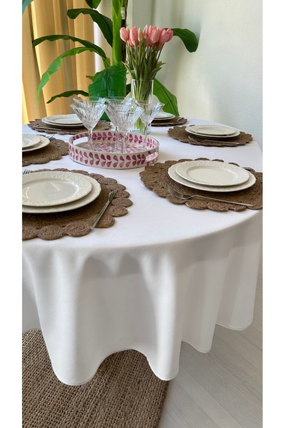 Decamor home Velvet Textured Worry-Free Stain-Proof White Oval Tablecloth