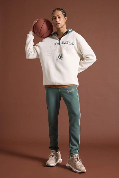 DeFacto DeFactoFit NBA Los Angeles Lakers Thick Jogger Jogginghose Standard Fit Taille Schnürung mit Taschen A7230AX