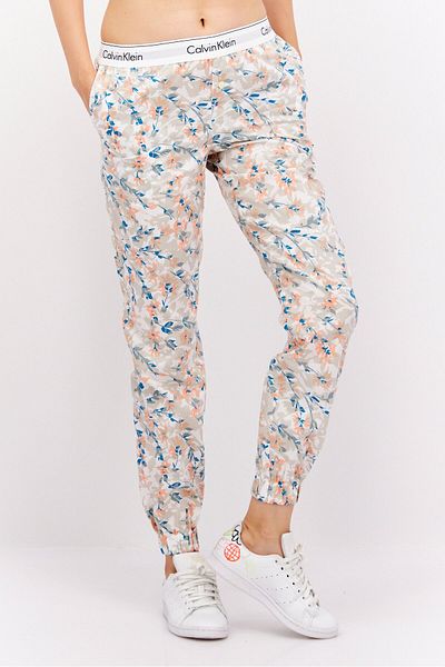 Calvin Klein Women Floral Print Jogger Pants, White/Teal Blue Combo
