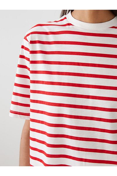 LC Waikiki Tricou pentru femei New Season Crew Neck cu dungi - S5O028Z8