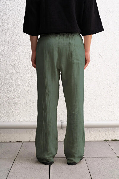 GIESTO Khaki Pants with Dumped Lace Details