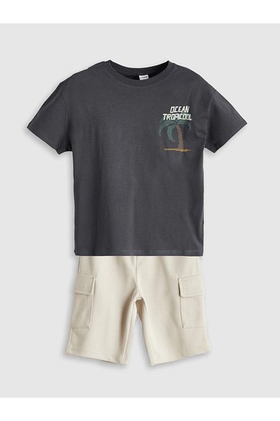 LC Waikiki Printed Boys' T-Shirt and Pocket Shorts 2 Pack