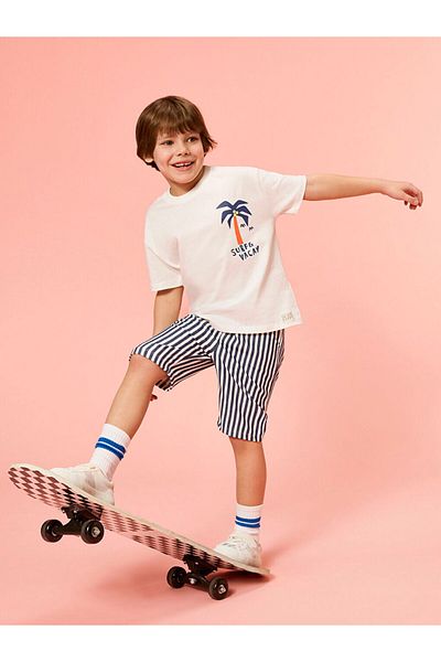 LC Waikiki Lcw Crew Neck Printed Boys T-Shirt and Shorts 2-Piece Set