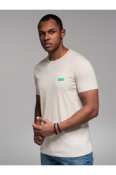 OMBRE Men's cotton t-shirt with green patch on chest - broken white V5 OM-TSCT-0151 XXL