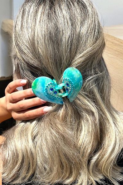 TAKIŞTIR Turquoise Color Butterfly Figured Stone Detailed Bone Peg Buckle