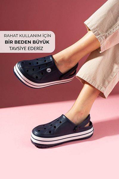 FUGA MODA Eflora Navy Blue διάτρητη γραμμή ανάγλυφη πολυουρεθάνη με κλειστή μπροστινή πλευρά Παντόφλες και σανδάλια δαπέδου