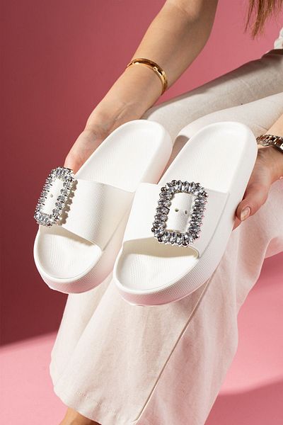 FUGA MODA Ralya White Eva Single Strap Large Stone Buckle Detailed Polyurethane Wet Floor Slippers