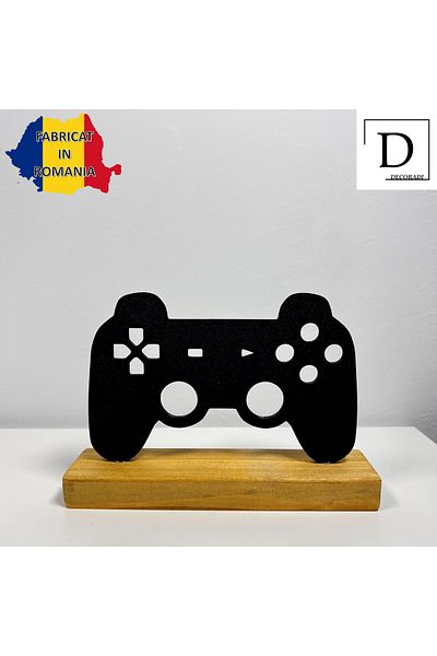 OEM "Game On!" decoration with natural wood base, 11.5 cm, black, 3D printed