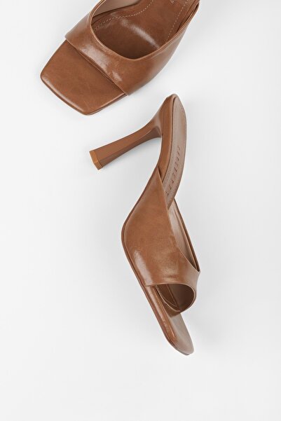 Shoeberry Γυναικείες παντόφλες με τακούνι Noir Caramel Skin