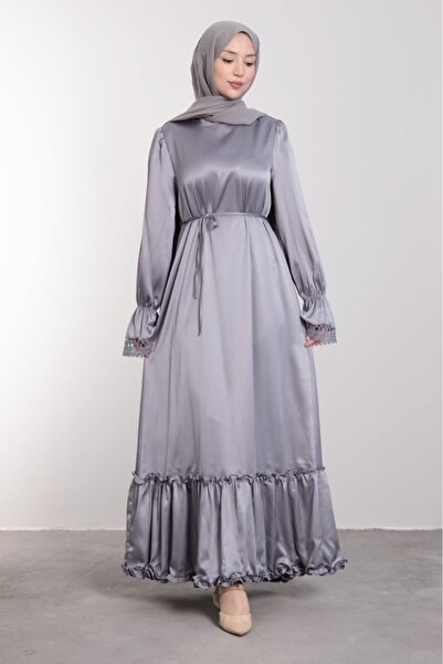 Lamia Giyim Duble Fırfırlı Güpür Detaylı Saten Tesettür Abiye Gri