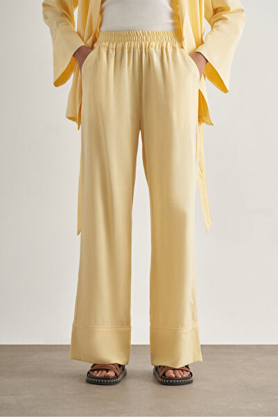 Mizalle Keten Karışımlı Beli Lastikli Geniş Kesim Sarı Pantolon