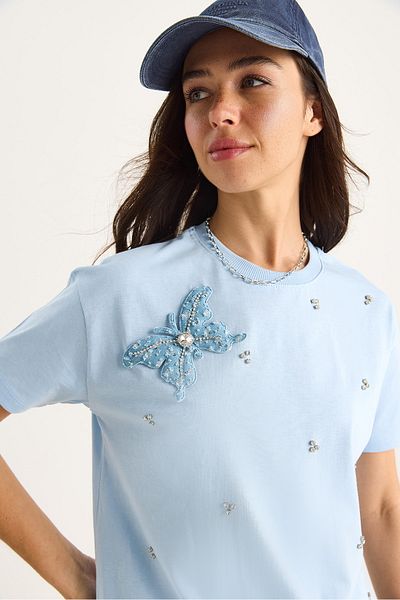 Bianco Lucci Women's Butterfly Accessory Stone Embroidered Short Sleeve T-Shirt 60602036