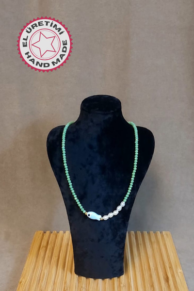 Uretti - Özlem 9422 3767 قلادة مصنوعة يدويًا من الخرز الكريستالي الأخضر واللؤلؤ الباروكي