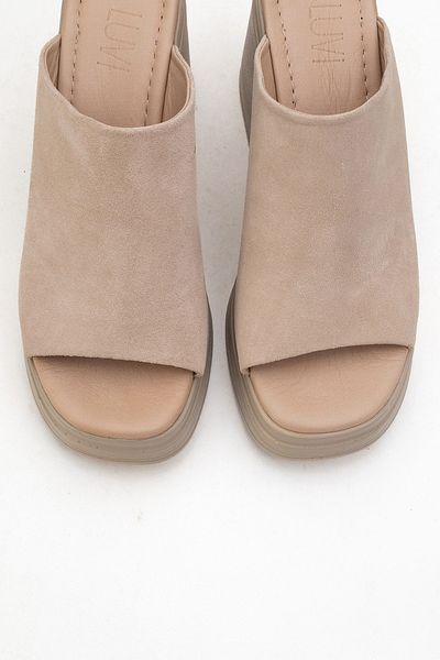 LuviShoes Γυναικείες παντόφλες με τακούνι NOLA Beige Suede από γνήσιο δέρμα