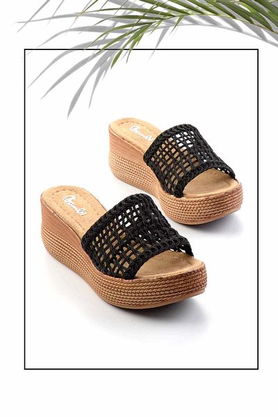 Bambi Black Women's Slippers K04823004316