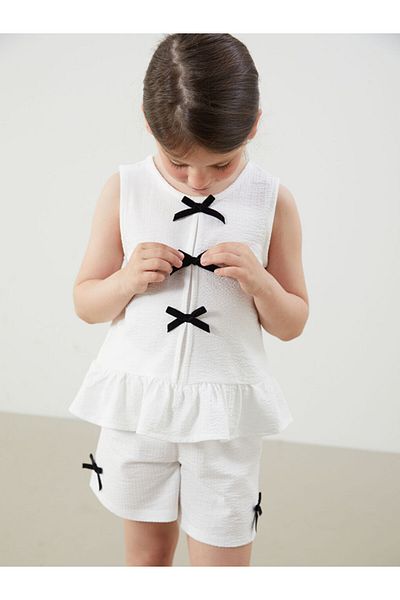 LC Waikiki New Season Ribbon Detailed Girl's Blouse and Shorts Set of 2 - S5I401Z1