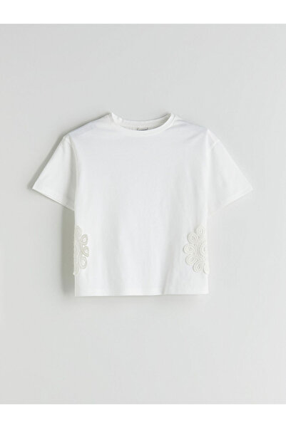 LC Waikiki Нова тениска за момичета с кръгло деколте и дантела - S5IY20Z4