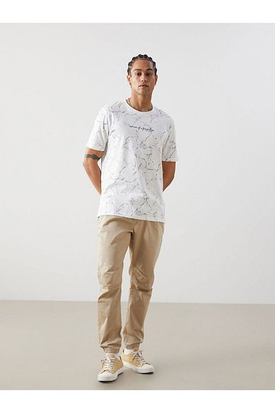 LC Waikiki New Season Crew Neck εμπριμέ χτενισμένο βαμβακερό ανδρικό Tisort - S5FE42Z8