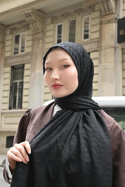 Pull Scarfs Black - Zigzag Pattern Bamboo Jacquard