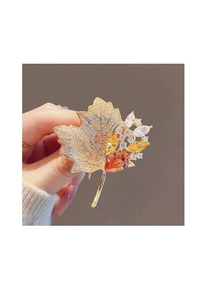 The Casius. Vintage Brooch, Maple Leaf Design, Golden Color, The Casius