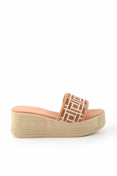 Bambi Beige Tan Women's Slippers K04862501028