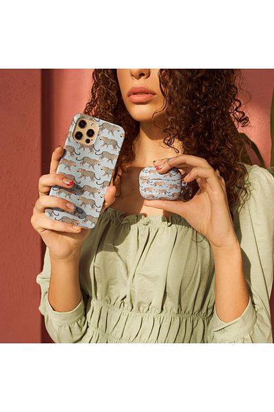BURGA Dual Layer Tourist Trap iPhone 14 Pro case