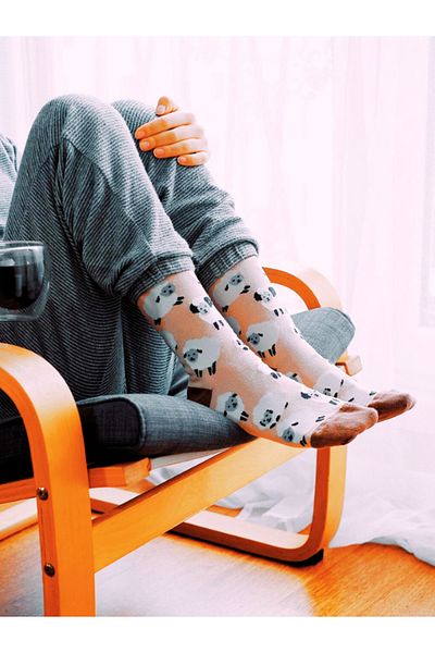 Shuttle Park Ειδική σειρά Happy Colorful Lamb Pattern Socks Fun Άνετο σχέδιο Κάλτσες χωρίς ραφή