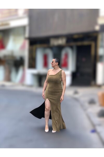 wisteriA SİM GÖRÜNÜMLÜ TEK OMUZ ÖNDEN YIRTMAÇLI ABİYE