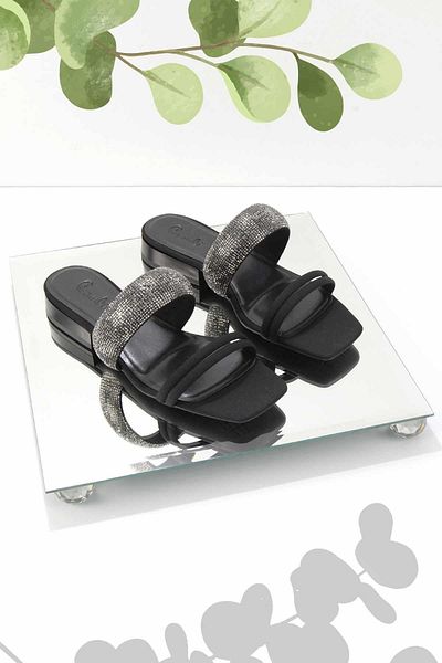 Bambi Matte Black Women's Slippers K04213285638