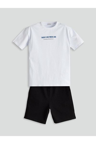LC Waikiki Lcw Crew Neck Boys T-Shirt and Shorts
