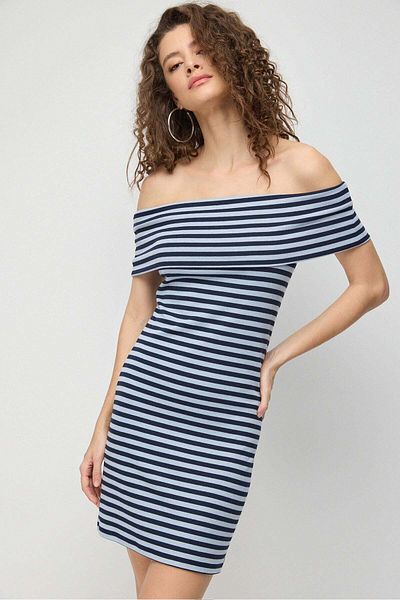 No Matter What Schulterfreies, gestreiftes, kurzes Kleid