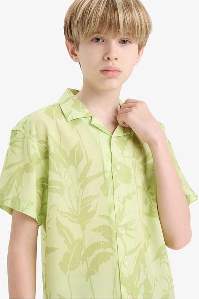 DeFacto Boy's Oversize Wide Fit Polo Neck Patterned Viscose Short Sleeve Shirt F5673A825Hs