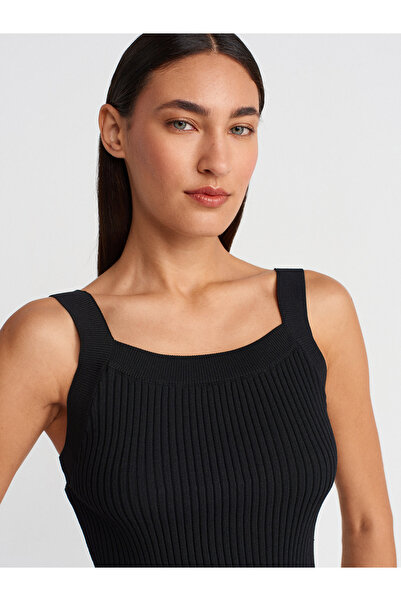 Dilvin 10775 Kare Yaka Askılı Fırfırlı Triko Bluz-Siyah