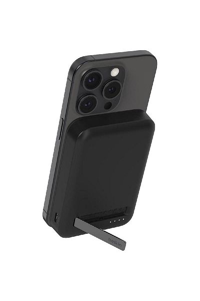 Belkin Boost Charge Pro Magnetic Power Bank with Qi2 15W 8000 mAh