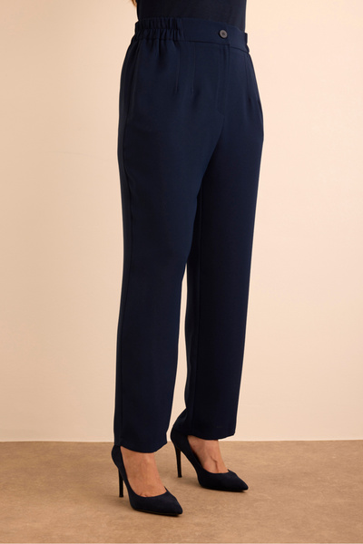 Aker Beli Lastik Detaylı Krep Pantolon