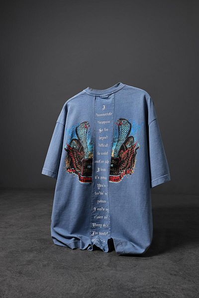 Slatra Men's Blue Viper Custom Washed Fabric Oversize Tshirt