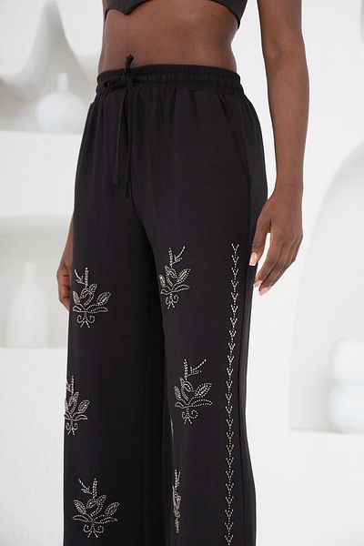 MİA NOURA Women's Woven Fabric Front Beaded Pants