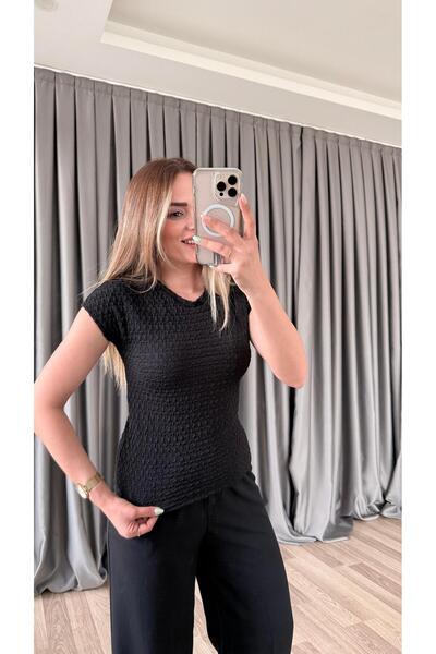 pelin yıldız butik Nice Dokulu Kısa Kollu Bluz